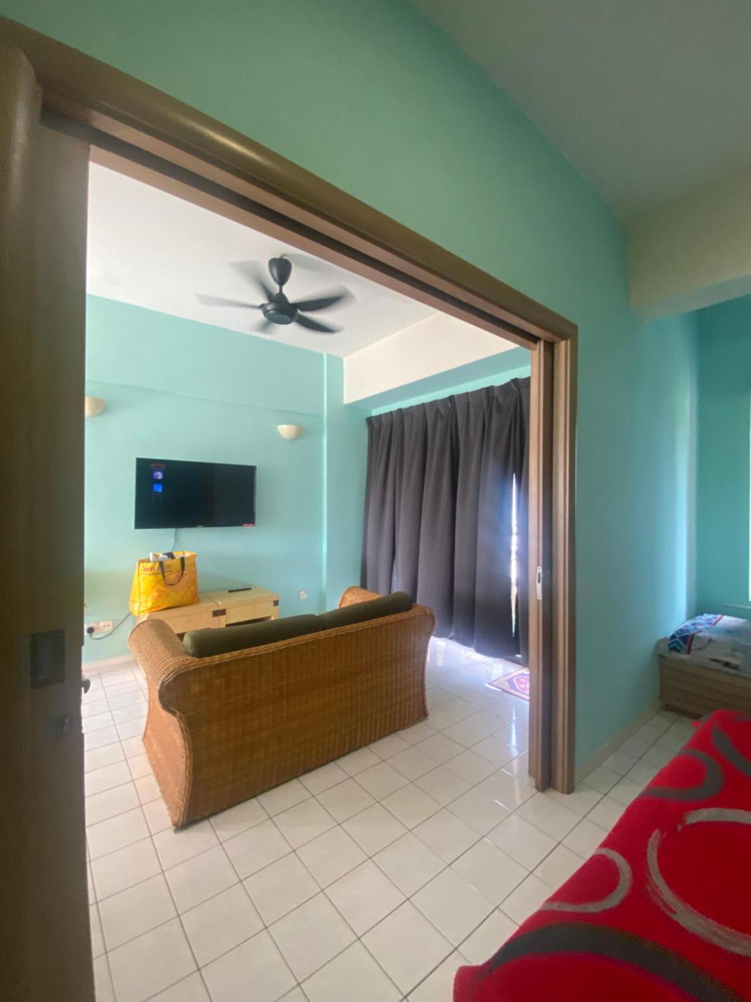 Adel Corus Paradise Lagoon Apartment 波德申 外观 照片